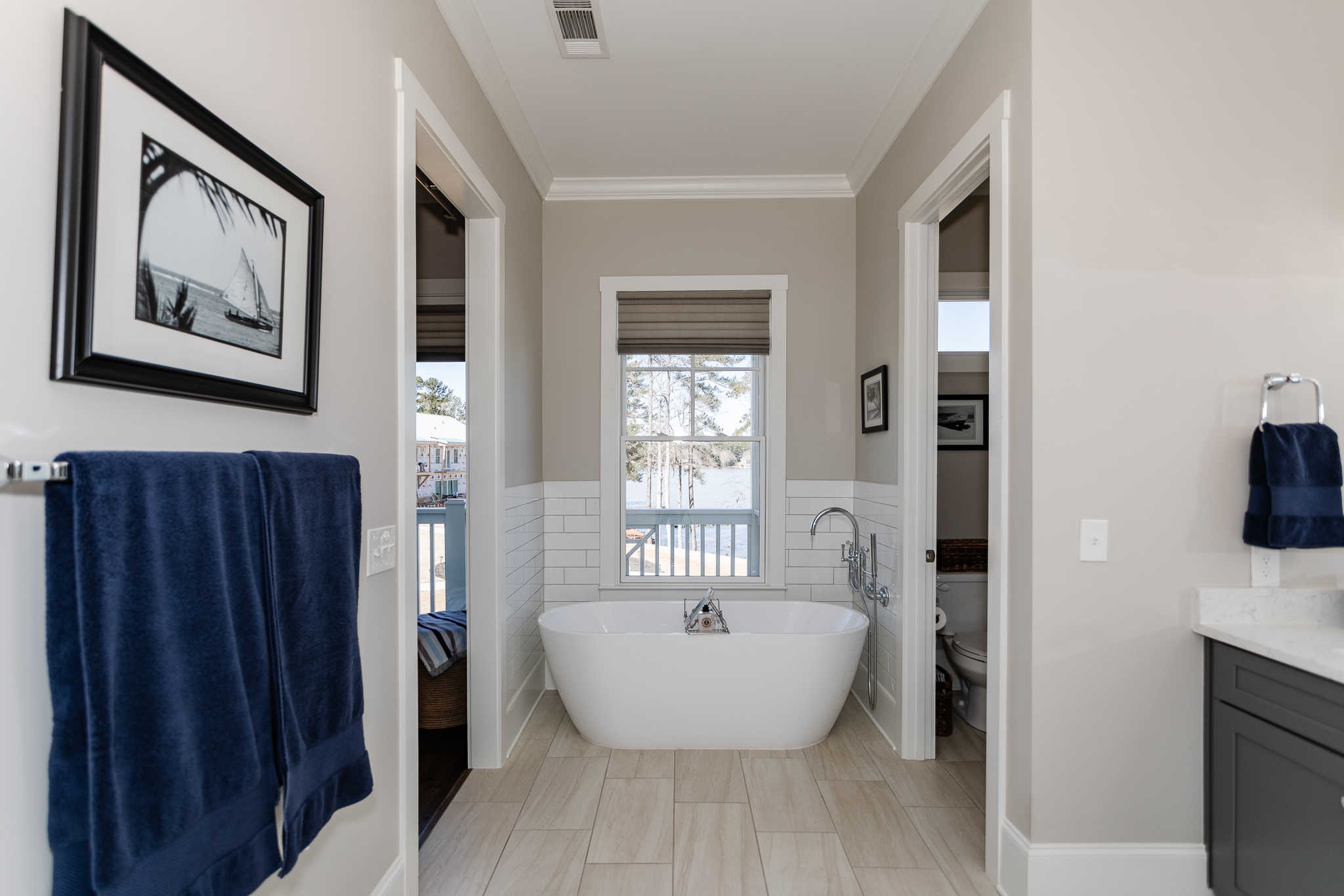 Bathtub with View of Lake | PAXISgroup