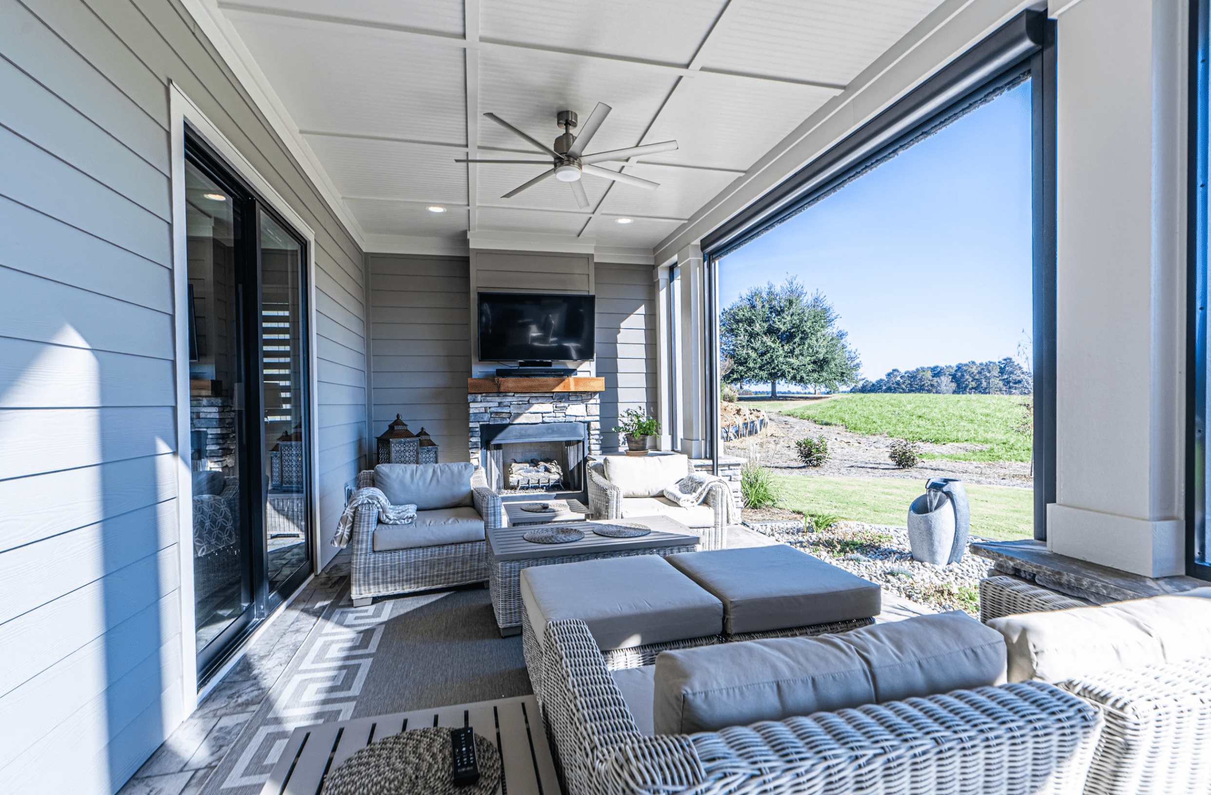 Outdoor tv and Lounge Area _ PAXISgroup Outdoor tv and Lounge Area _ PAXISgroup