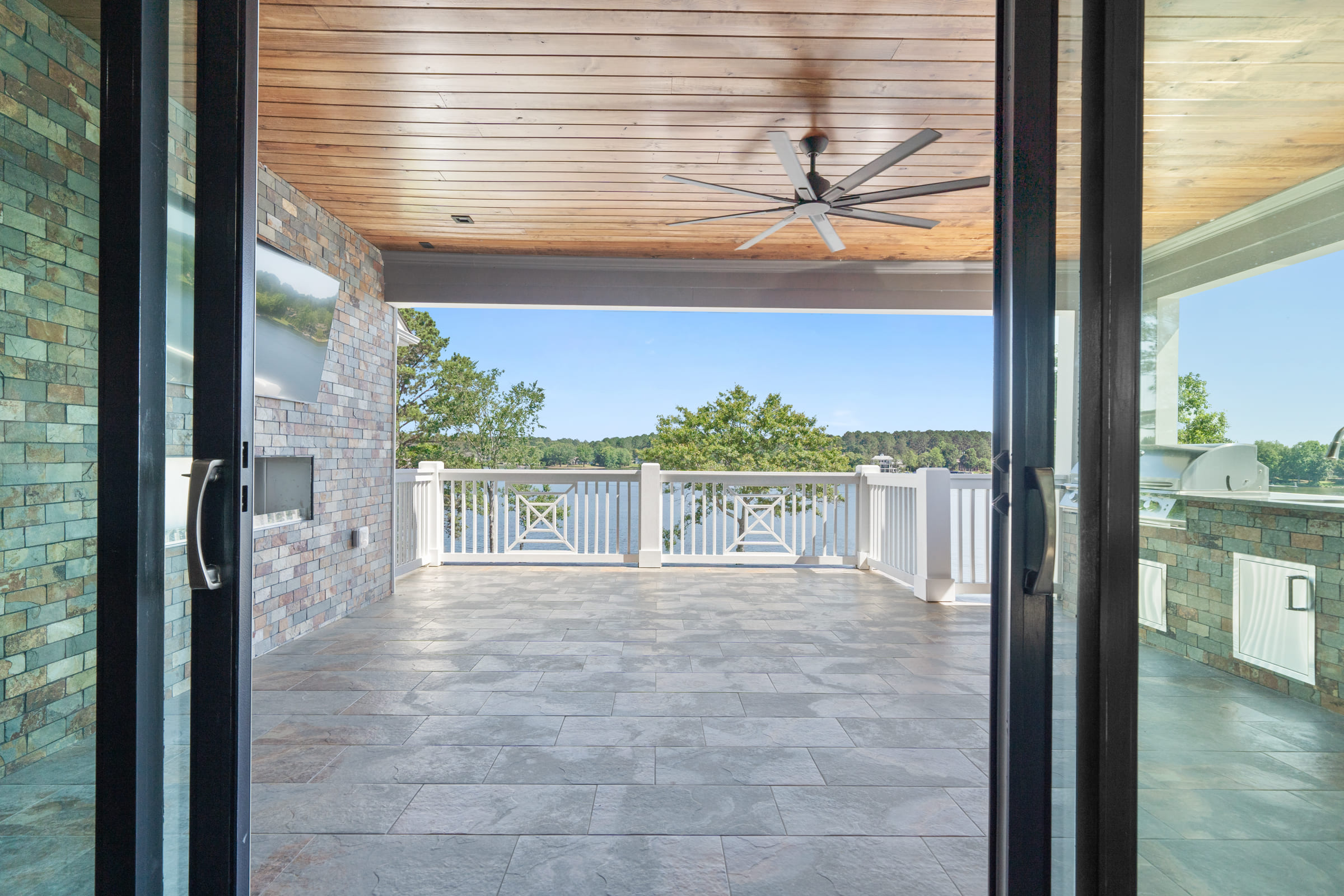 Sliding patio doors | PAXISgroup